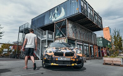 Štýlový crossover od BMW sa začína odhaľovať. Osloviť chce mladých, ponúkne im až 300 koní Štýlový crossover od BMW sa začína odhaľovať. Osloviť chce mladých, ponúkne im až 300 koní