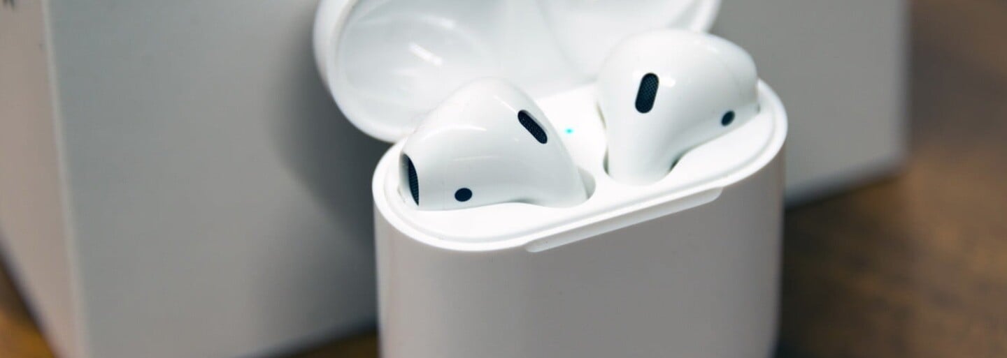 Sú spoľahlivejšie a majú kvalitnejší zvuk: Oplatí sa napodobenina AirPods za 30 € alebo radšej originál za 159 €?