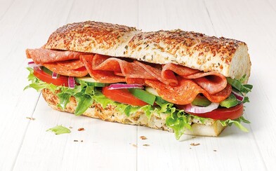 Subway pečivo je oficiálne „cukrovinkou“, rozhodol o tom írsky najvyšší súd Subway pečivo je oficiálne „cukrovinkou“, rozhodol o tom írsky najvyšší súd