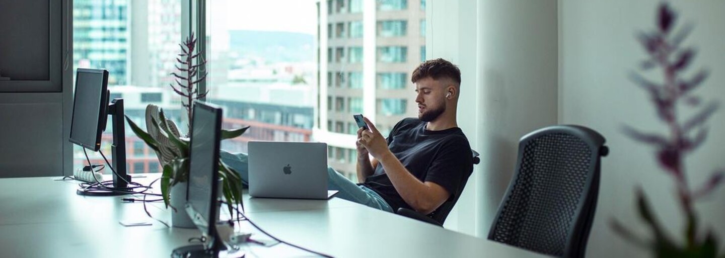 Sulíkov syn Filip z platformy Youdare: Za 10 000 € by som zjedol výkal svojho psa. Väčšina ľudí sa dá kúpiť (Rozhovor)