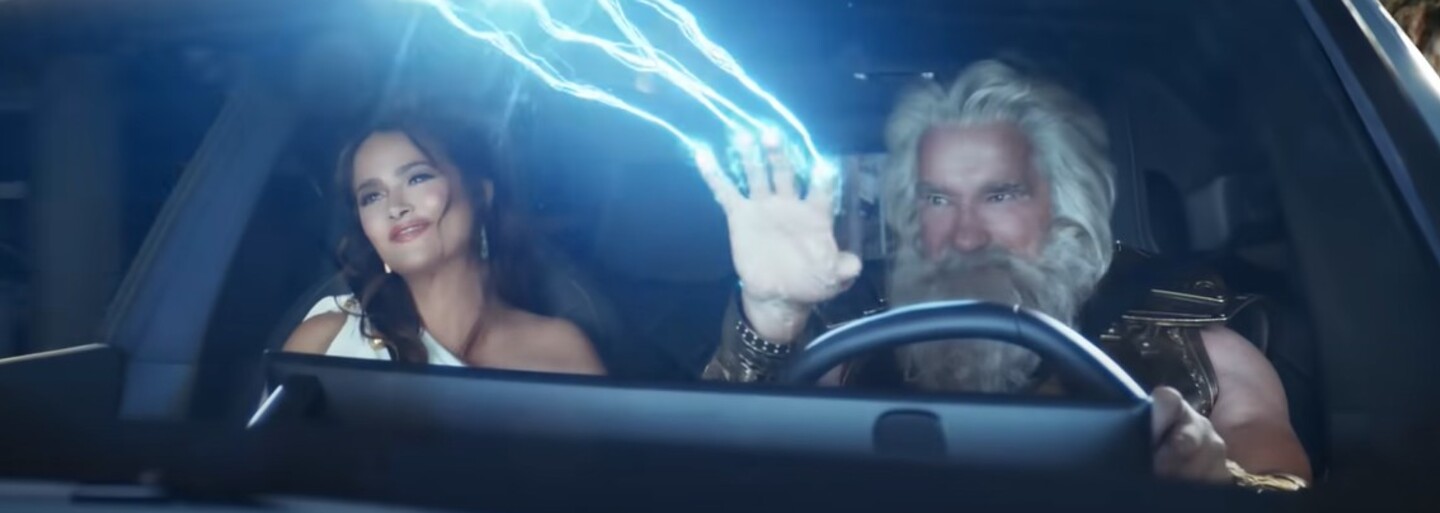 Super Bowl 2022: Ako vyzerali reklamné spoty známych značiek? Žiarili v nich Zendaya, Scarlett Johansson, Jim Carrey či Zac Efron
