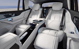 SUV ofenzíva Mercedesu vrcholí 634koňovým AMG a ultra-luxusním Maybachem