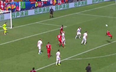 Švajčiar Shaqiri spasil svoj tím fenomenálnymi nožničkami proti Poľsku. Stane sa jeho zakončenie najkrajším gólom turnaja? Švajčiar Shaqiri spasil svoj tím fenomenálnymi nožničkami proti Poľsku. Stane sa jeho zakončenie najkrajším gólom turnaja?
