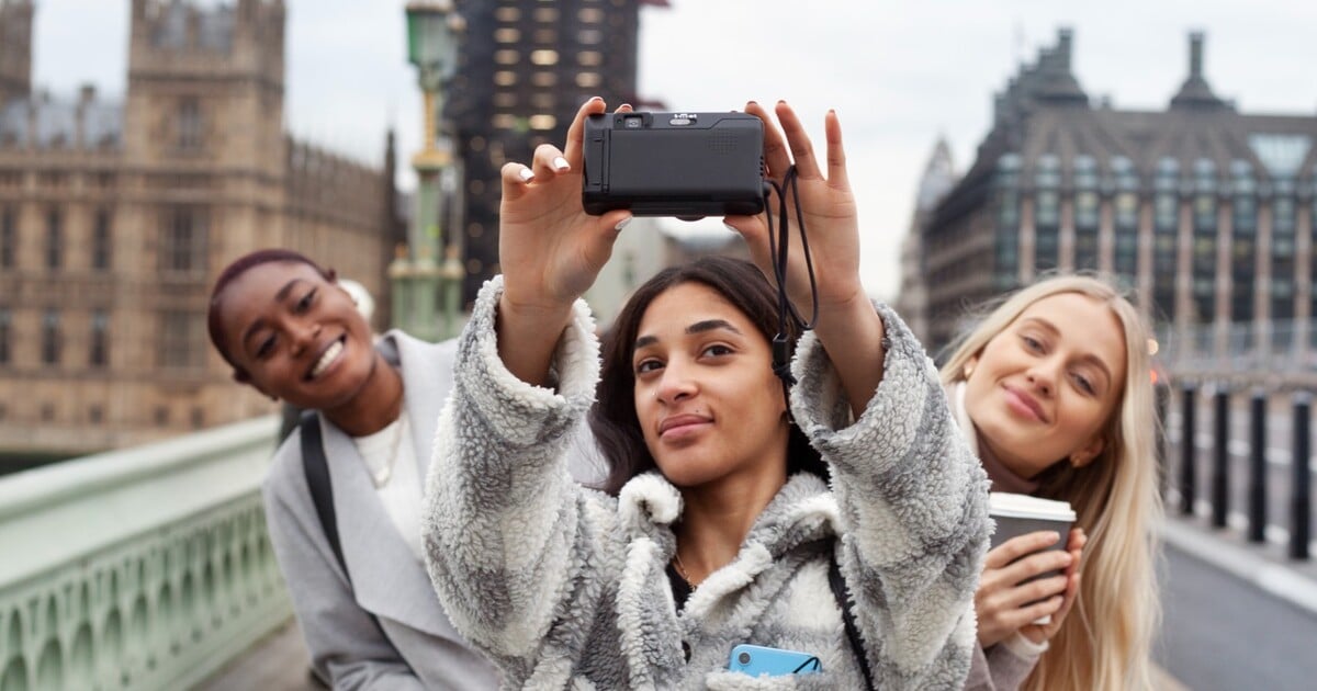 Británie se v roce 2027 vrací do programu Erasmus. V prvním roce může přijmout 100 tisíc lidí