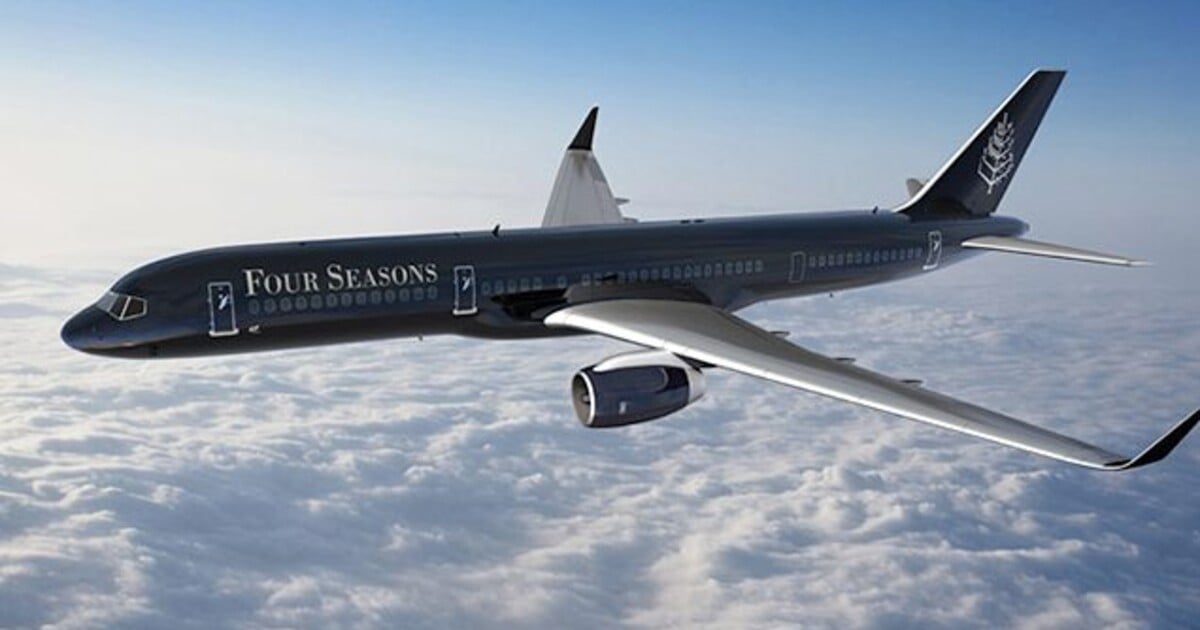 Luxusní létající hotel společnosti Four Seasons přistál v Praze. Letenku si jen tak někdo nekoupí