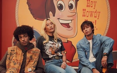 Kravský vzor ako trend roka? Levi’s sa spojil s Toy Story, oslavujú spolu 30. výročie animáku