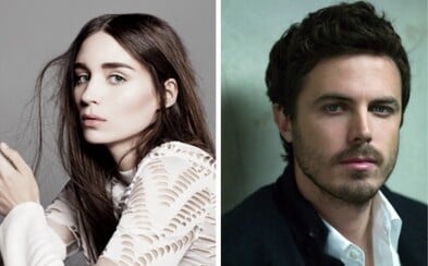 Tajomný projekt režiséra Pete's Dragon s Caseym Affleckom a Rooney Mara sa predstavuje na prvých fotkách z nakrúcania Tajomný projekt režiséra Pete's Dragon s Caseym Affleckom a Rooney Mara sa predstavuje na prvých fotkách z nakrúcania