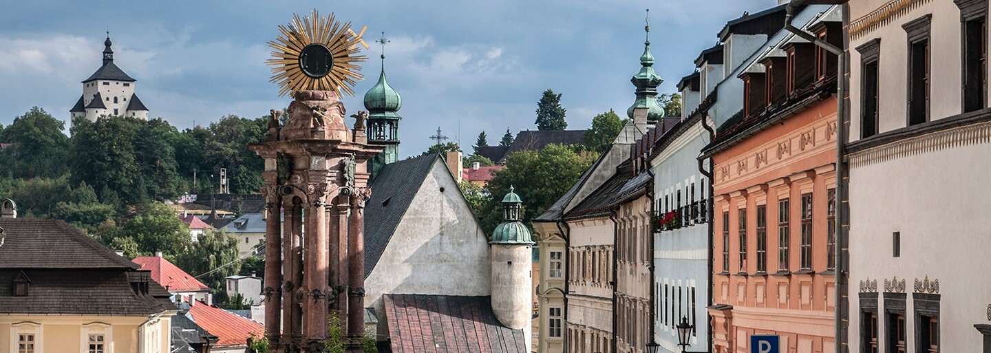 Téměř 50 000 československých studentů zdarma vybudovalo před 65 lety železniční trať do Banské Štiavnice