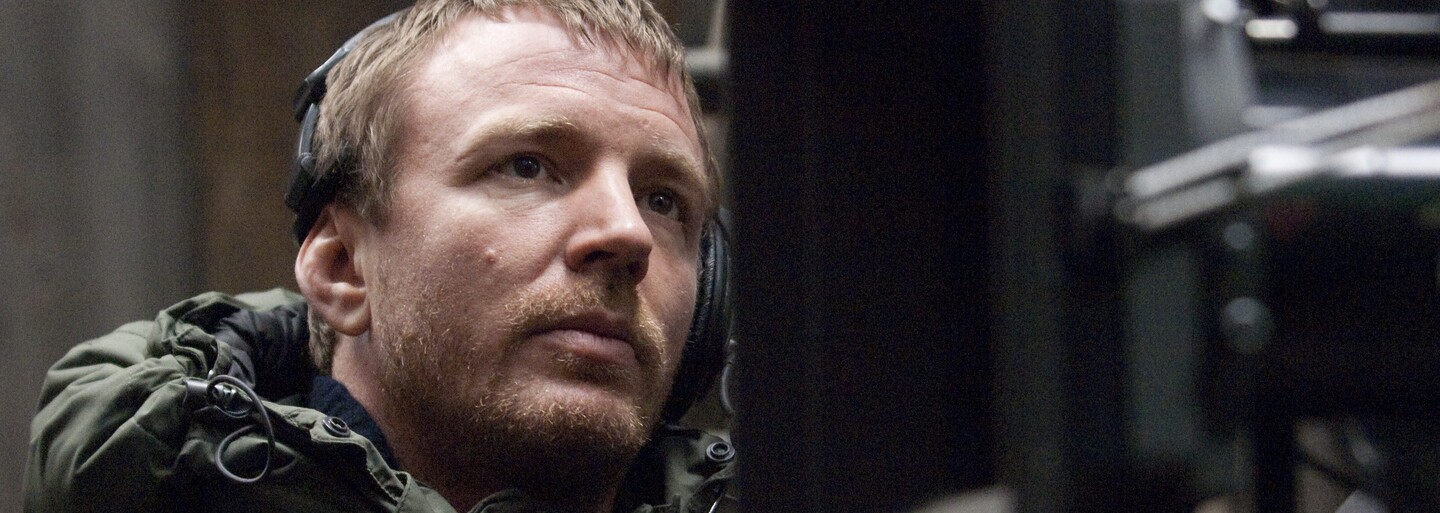 Takto vyzerá nový predstavteľ kráľa Artuša, Charlie Hunnam