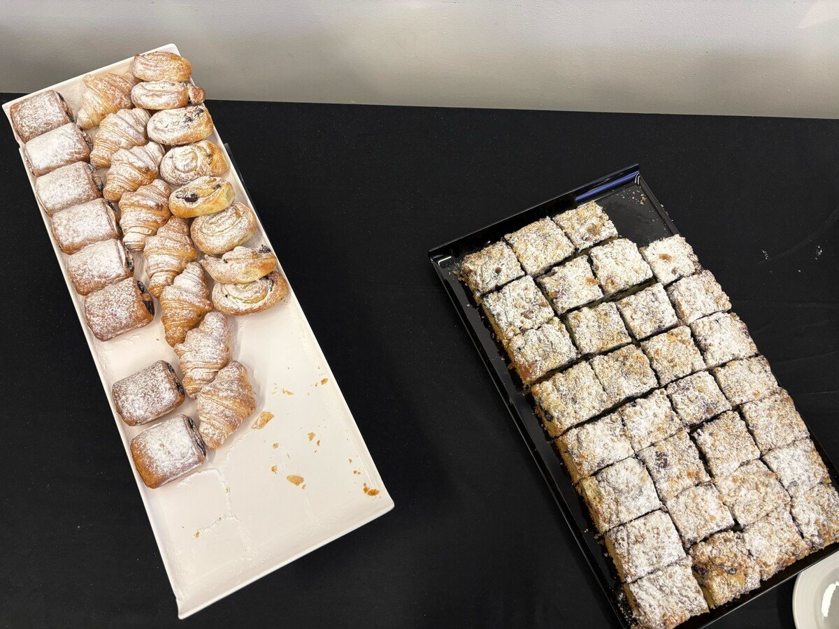 Catering ve štábu ANO.