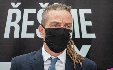 Těchto 5 mužů má podle kurzů největší šanci stát se příštím premiérem České republiky (Freshnews) Těchto 5 mužů má podle kurzů největší šanci stát se příštím premiérem České republiky (Freshnews)