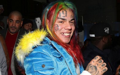 6ix9inea napadl ve vězení soupeřící gang. Museli ho přeložit do jiného zařízení 6ix9inea napadl ve vězení soupeřící gang. Museli ho přeložit do jiného zařízení