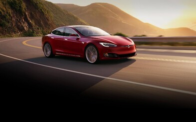 Tesla reaguje na uplynulé nehody svojich vozidiel a prináša dôležitú aktualizáciu funkcie Autopilot Tesla reaguje na uplynulé nehody svojich vozidiel a prináša dôležitú aktualizáciu funkcie Autopilot