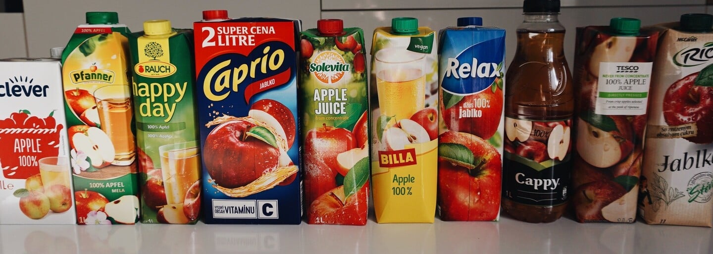 TEST 10 jablkových džúsov: Ktorý outsider nás prekvapil najviac a ako obstál Pfanner s takmer 200-ročnou tradíciou?