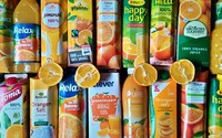 Test 100% pomerančových džusů: Značky nejsou všechno. Levný a kvalitní džus koupíš i do 25 korun