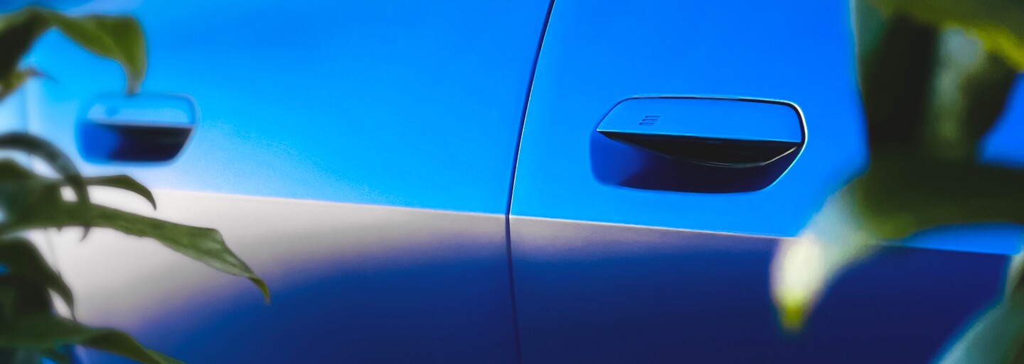 TEST: BMW i4 M50 – z tohto auta nám spadla sánka