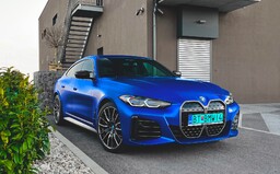 TEST: BMW i4 M50 – z tohto auta nám spadla sánka
