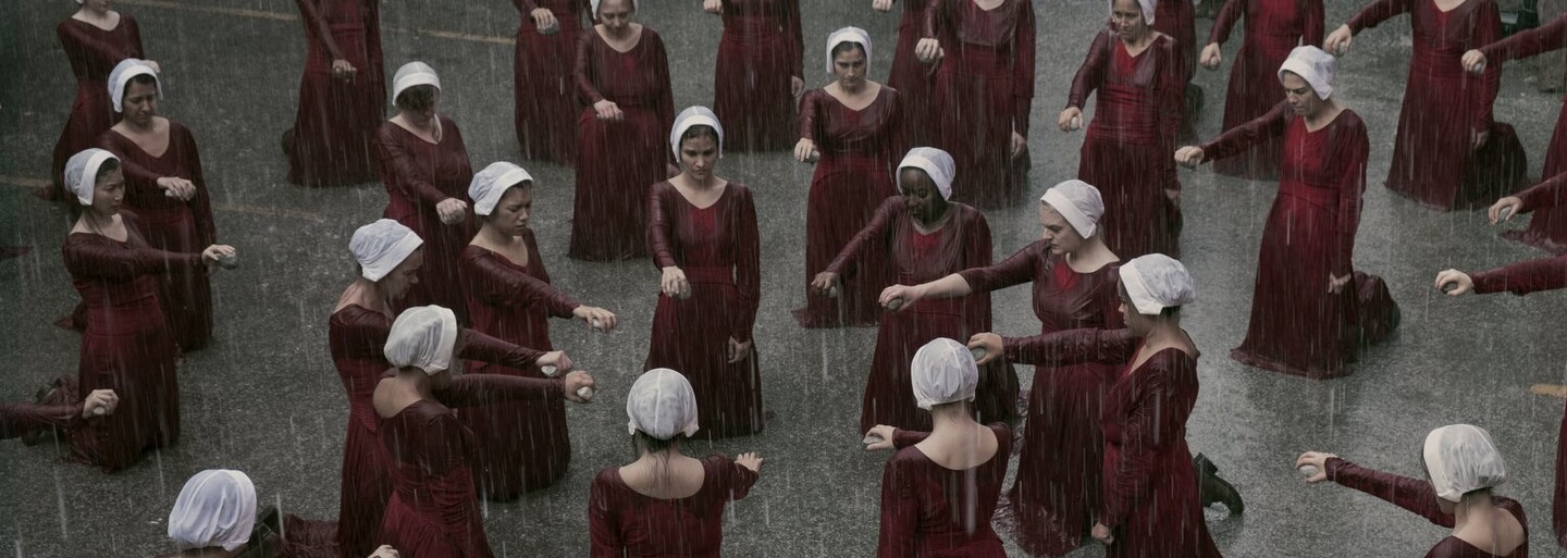 The Handmaid's Tale exceluje aj v 2. sérii. Po 2 epizódach sme nadšení, a preto nás teší správa, že sa chystá aj 3. séria