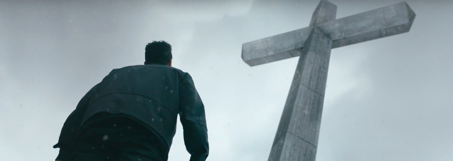 The Weeknd sa pripomína ďalším skvelým vizuálom z albumu Starboy. Prepracovaný videoklip dostáva skladba Secrets