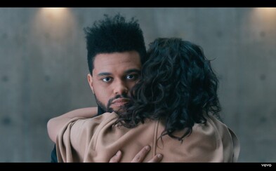 The Weeknd sa pripomína ďalším skvelým vizuálom z albumu Starboy. Prepracovaný videoklip dostáva skladba Secrets The Weeknd sa pripomína ďalším skvelým vizuálom z albumu Starboy. Prepracovaný videoklip dostáva skladba Secrets