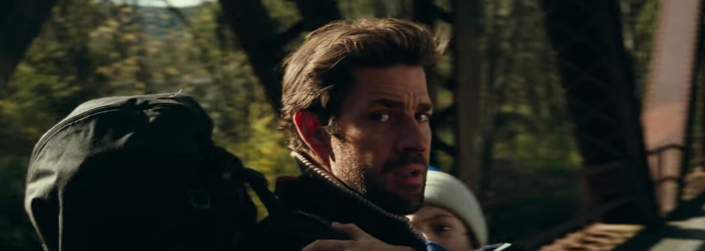 Tiché miesto je jeden z najoriginálnejších hororov tohto roka. Vo filme ľudí lovia monštrá len vtedy, ak vydajú akýkoľvek zvuk