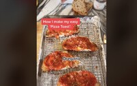 TikTok recepty: Připrav si doma pizza toast podle Hailey Bieber nebo salát zelené bohyně