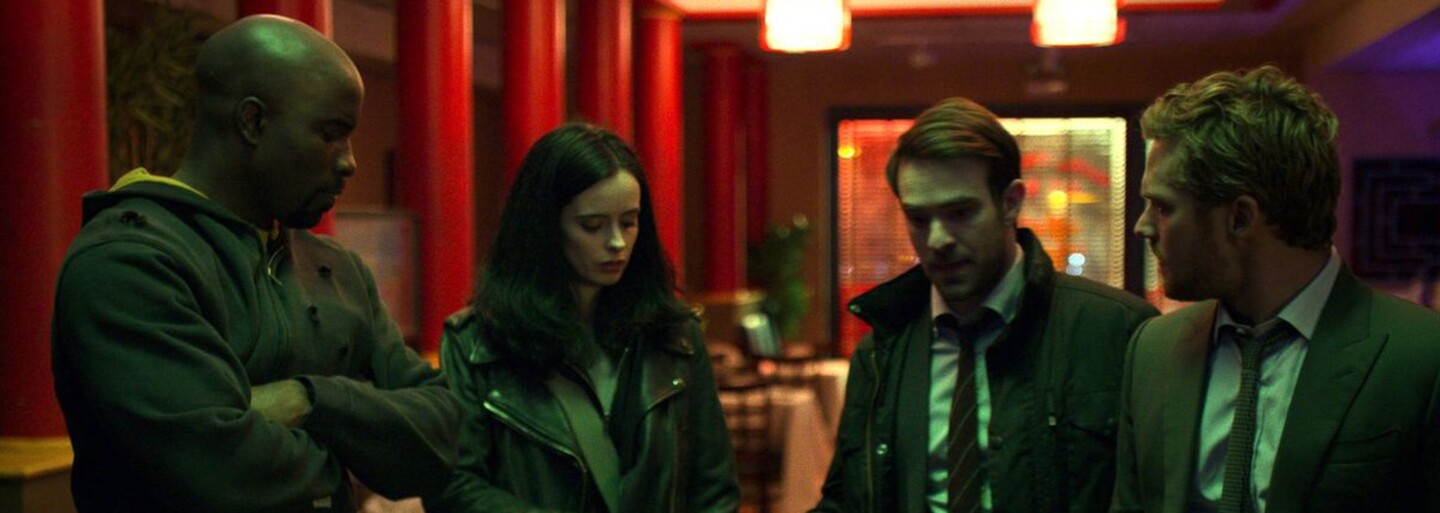 Tímovku The Defenders opät ťahá brilantný Daredevil. Ak si ho teda odmyslíme, čaká nás veľké sklamanie (Recenzia)