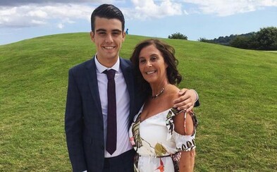 Tínedžer už týždeň hľadá auto, ktoré stratil na festivale. Matka ho karhá za nezodpovednosť Tínedžer už týždeň hľadá auto, ktoré stratil na festivale. Matka ho karhá za nezodpovednosť