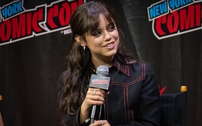 Steal the Style: Začni školský rok ako hviezda zo seriálu Wednesday. Inšpiruj sa outfitmi Jenny Ortegy