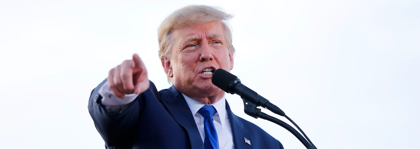 To se ještě v dějinách USA nestalo: Trump je obviněn z trestného činu, měl uplácet pornoherečku