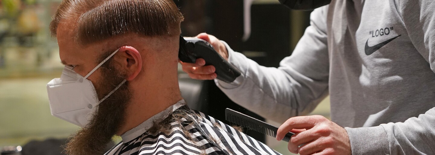 Tohle není rebelie ani revoluce, ale otevřeme. Situace je neudržitelná, říká majitel olomouckého barbershopu