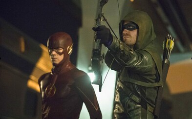 Tohtoročný crossover seriálov The Flash a Arrow sľubuje ešte väčší zážitok, než ten predošlý Tohtoročný crossover seriálov The Flash a Arrow sľubuje ešte väčší zážitok, než ten predošlý