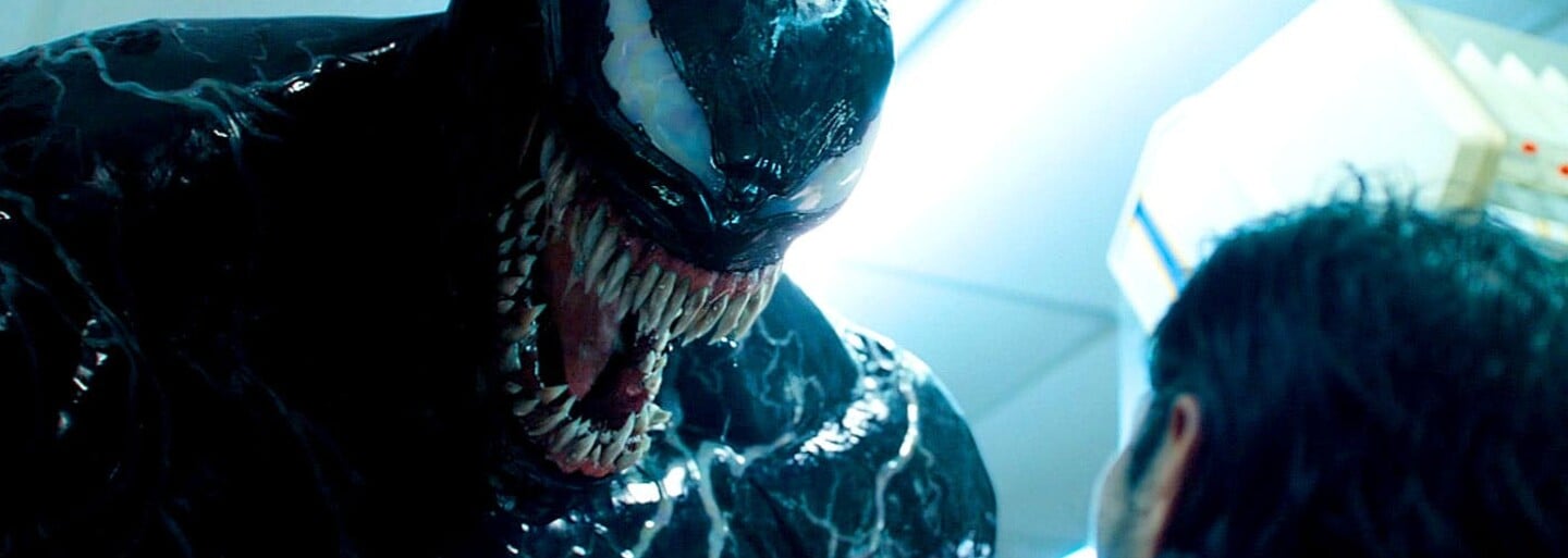 Tom Hardy by sa ako Venom mal objaviť v troch filmoch a pokračovanie Top Gun naberá herecké posily