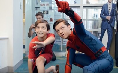Tom Holland čoby Spider-Man navštívil choré deti v nemocnici Tom Holland čoby Spider-Man navštívil choré deti v nemocnici