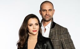 Tomáš Maštalír a Gabriela Marcinková si v seriálovej novinke zahrajú učiteľov slovenského gymnázia, ktorých spojí láska