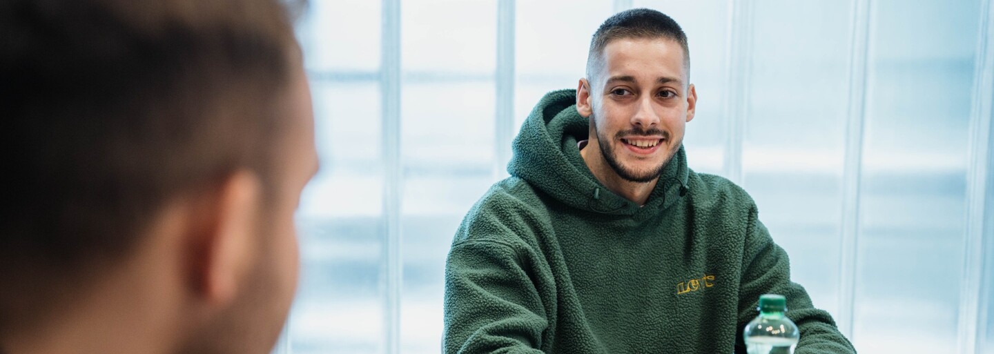 Tomáš z Naked Bananas o zápase s Vercettim v Clash of the Stars: Dali sme si eskimácku pusu, ale nebol to zámer (Rozhovor)