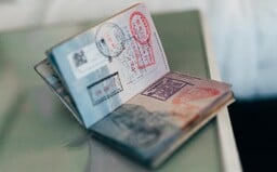 Toto je žebříček nejsilnějších pasů pro rok 2021. Můžeš s nimi bez víz navštívit nejvíce zemí světa