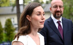 Toto sú premiérky Fínska a Švédska. Jednu vychovali dve ženy v „dúhovej rodine“, druhá najskôr rezignovala pár hodín po zvolení