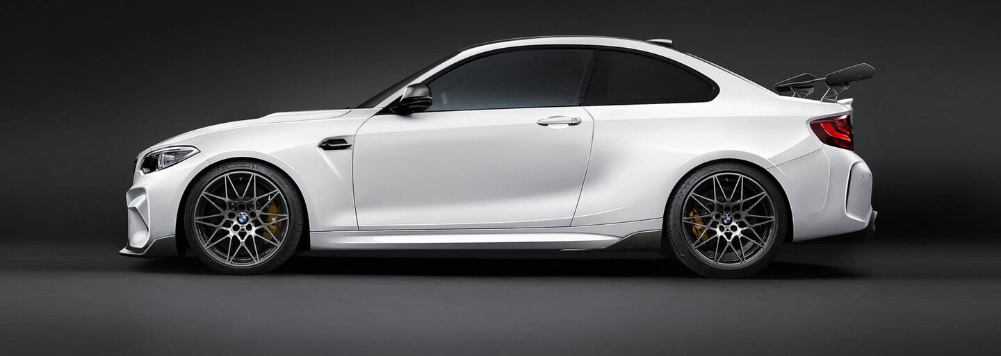Toto vyšperkované BMW M2 Coupé zaručí okrem množstva karbónu a až 450 koní ešte väčšiu radosť z jazdy!
