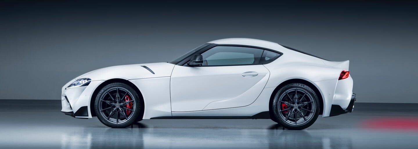 Toyota představila sporťák, jakých už moc na trhu není. Šestiválcovou Supru s manuálem