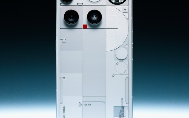 Zapomeň na Apple, přichází Nothing. Nový konkurent iPhonu dorazil do Česka, láká na design a dobrý foťák