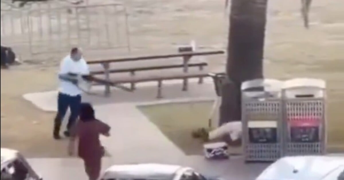 VIDEO: Zachránil spoustu životů. Hrdina při útoku v Sydney odzbrojil střelce holýma rukama