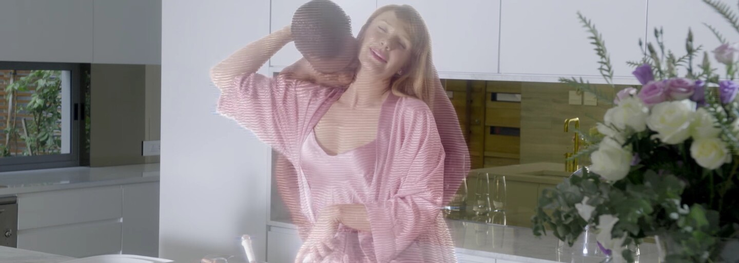 Trailer pre tretiu sériu Black Mirror nám opäť moce hlavu