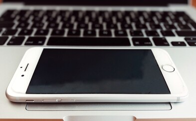 Transformovať iPhone na MacBook? Vďaka novému patentu Applu možno už čoskoro Transformovať iPhone na MacBook? Vďaka novému patentu Applu možno už čoskoro