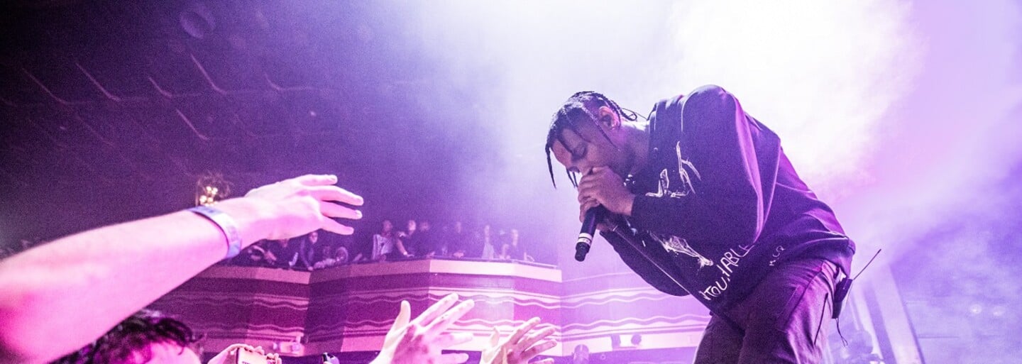 Travi$ Scott svojou jazdou na Rodeu vyhral, avšak rekordy ňou neprekonal (Recenzia)