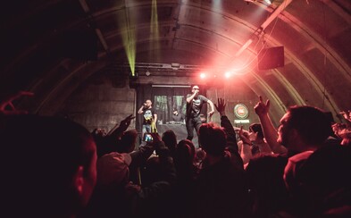 Třetí zastávka RAPMASTERS Tour: Podívej se, jak Bigg Boss ovládl Hradec Králové (Fotoreport) Třetí zastávka RAPMASTERS Tour: Podívej se, jak Bigg Boss ovládl Hradec Králové (Fotoreport)
