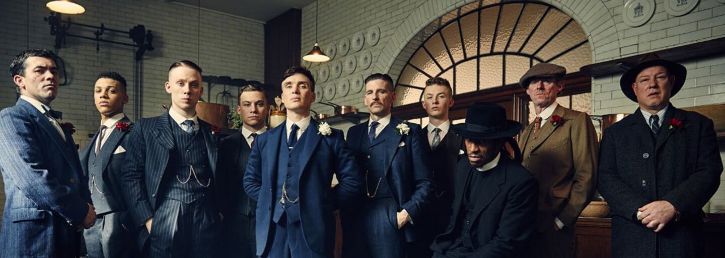 Tvorca Peaky Blinders už vie, čo spraví s postavou Tommyho Shelbyho. Seriál skončí 7. sériou