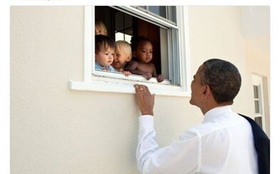 Tweet Baracka Obamy se stal nejlajkovanějším v historii. Po událostech v Charlottesville v něm odsoudil rasismus a nenávist Tweet Baracka Obamy se stal nejlajkovanějším v historii. Po událostech v Charlottesville v něm odsoudil rasismus a nenávist