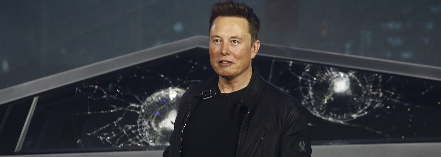 Twitter mění pravidla. Musk chystá novinku pro internetové pisálky a za „modrou fajfku“ si účtuje více