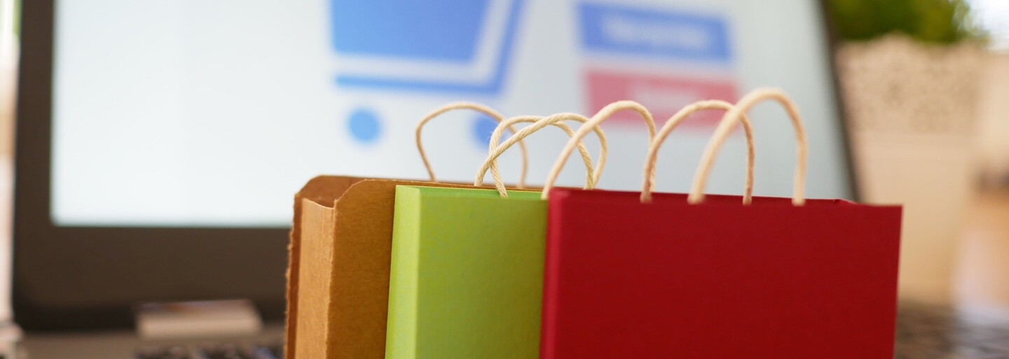 Tyto e-shopy jsou podle ČOI rizikové. Inspekce před nimi varuje a doporučuje lidem, aby nákup z nich zvážili